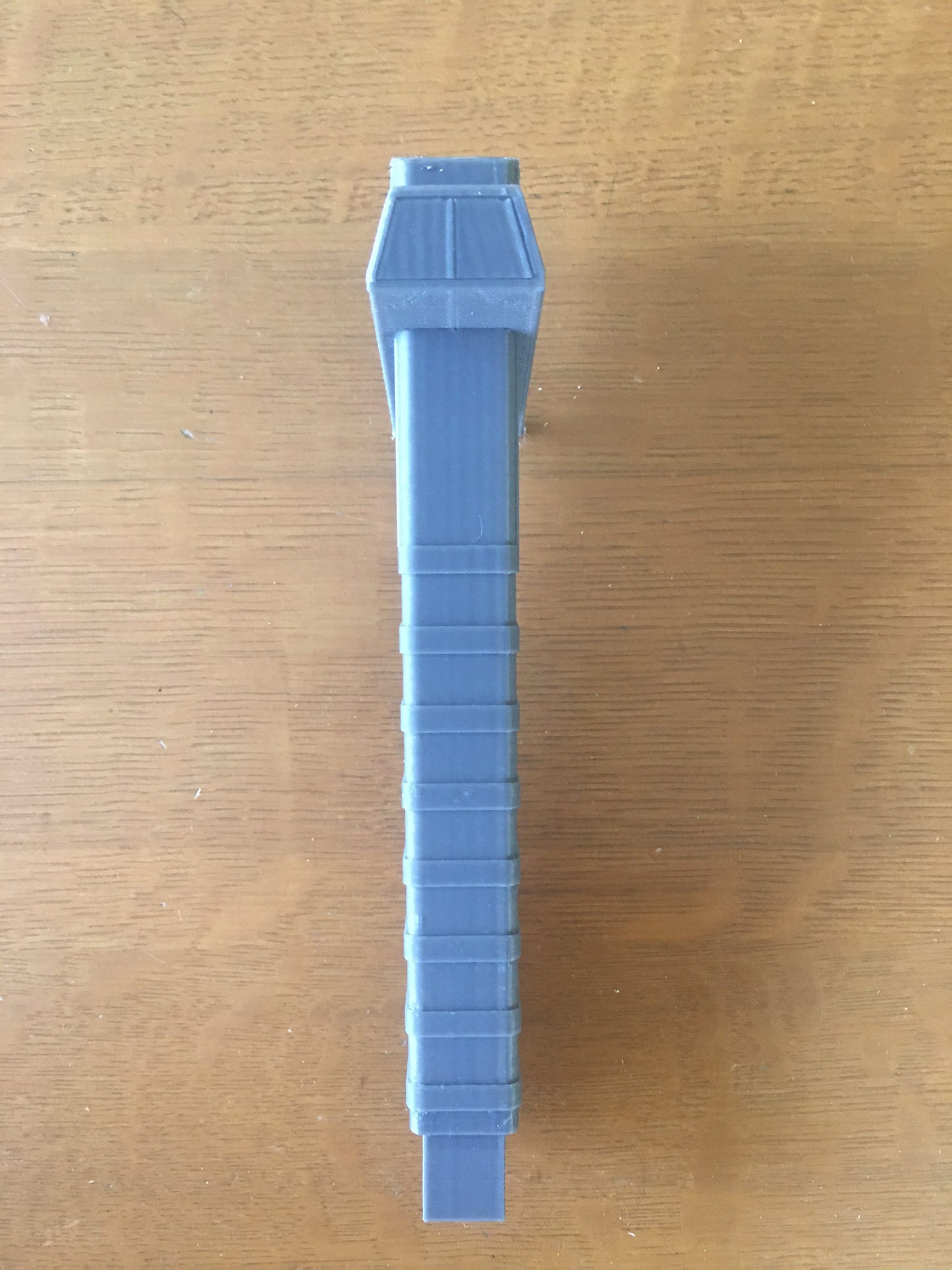 Dark Saber EXTENDABLE and RETRACTABLE