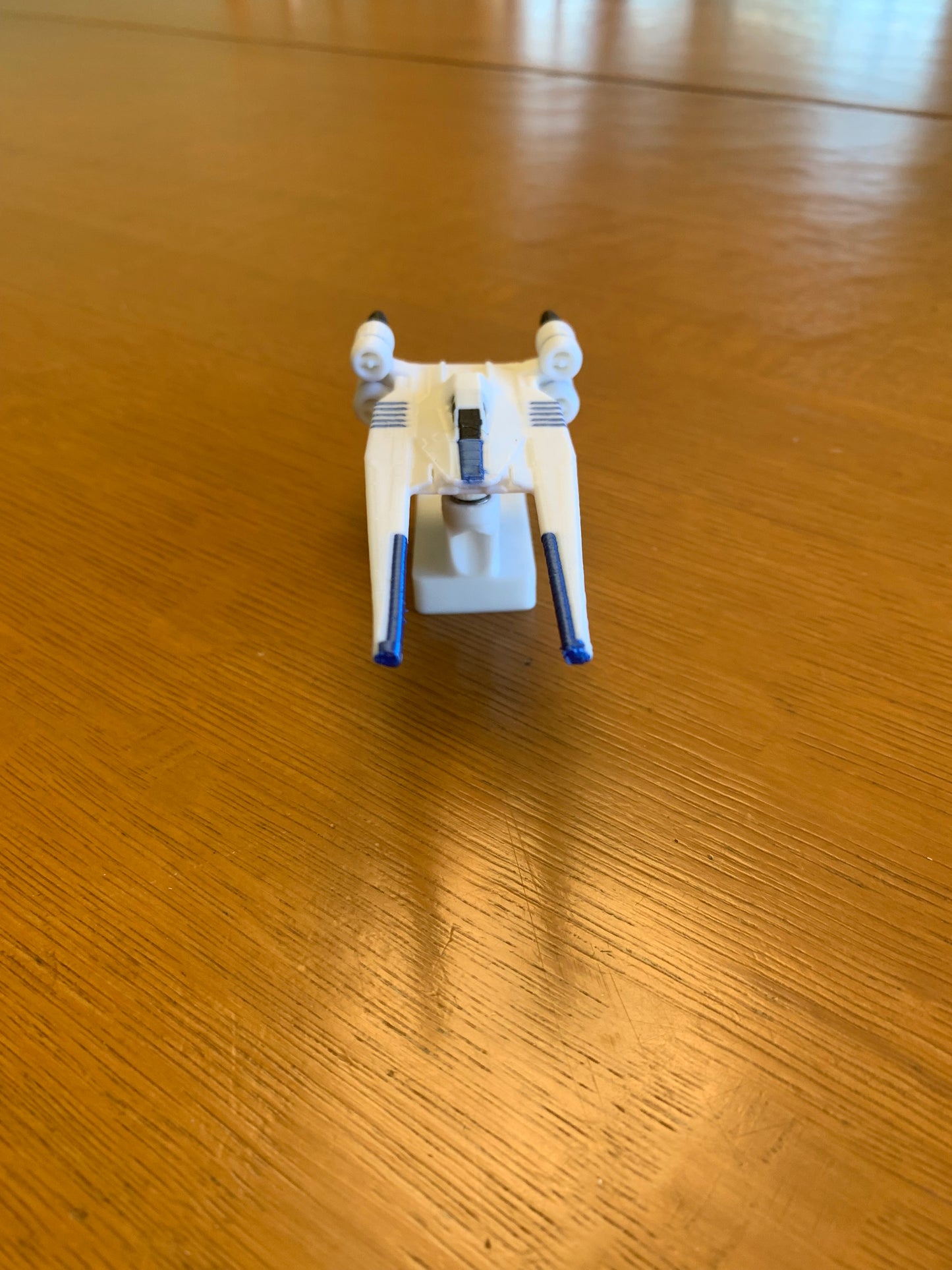 U-Wing Starfighter Car Dashboard Drift Ornament