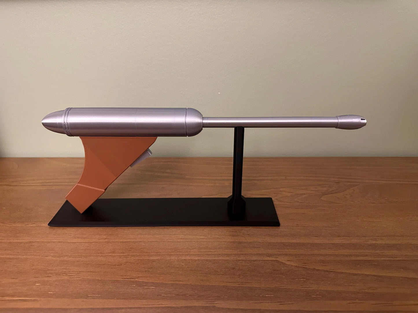 Padmé Amidala Blaster Pistol Replica – Prop for Cosplay or Display